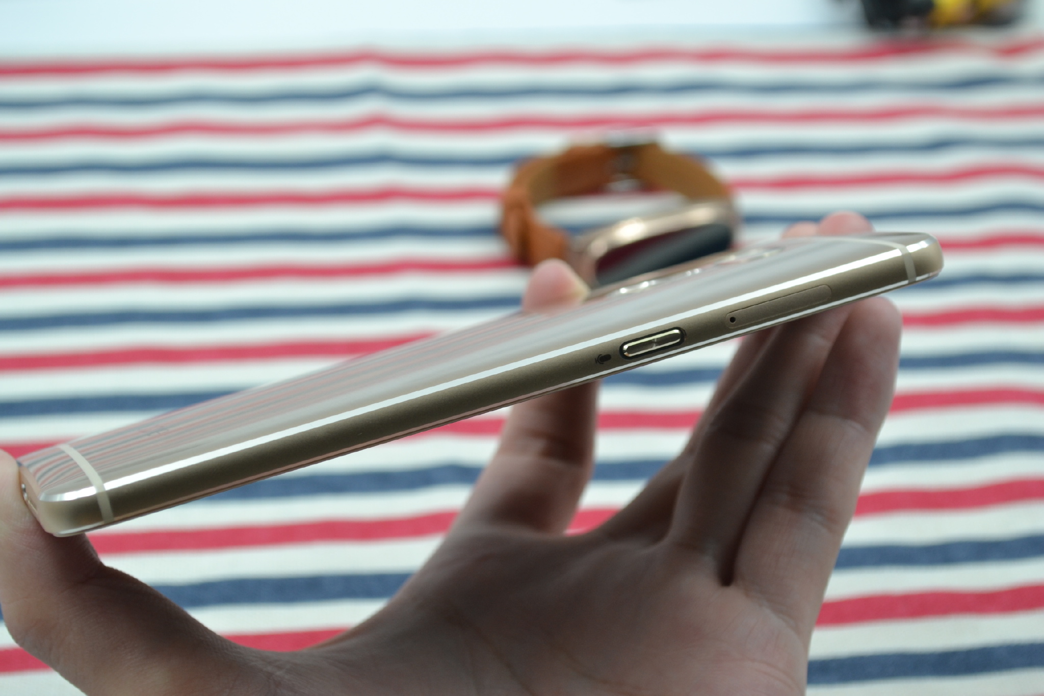 对家人的爱更多一点,九爱亲情手机HaloveH1上手测评