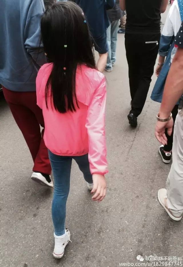 李嫣Style!王菲李亚鹏女儿变身超模05后都出来闯天涯了