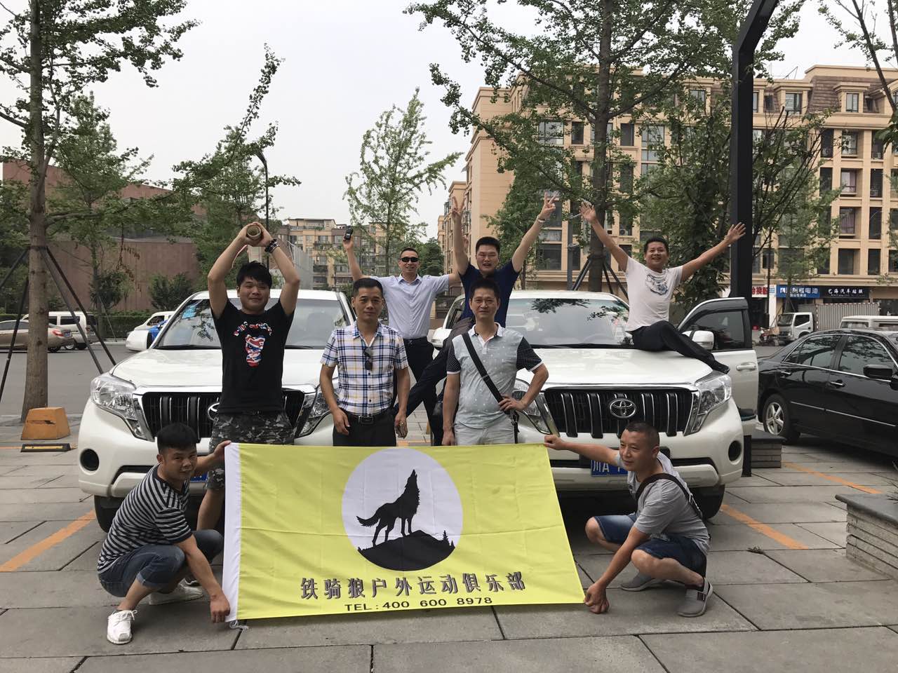 开普拉多自驾318川藏线多少钱,去西藏租陆巡什么价格