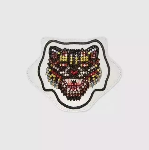 杨幂的最近穿的运动鞋,杨幂穿的薄荷绿运动鞋