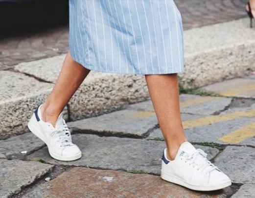 教你正确清洗小白鞋的方法,耐克皮质小白鞋怎么清洗