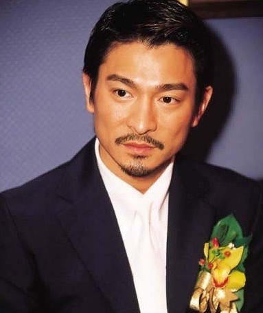 男生能修眉毛么,男生修眉一般去哪里修