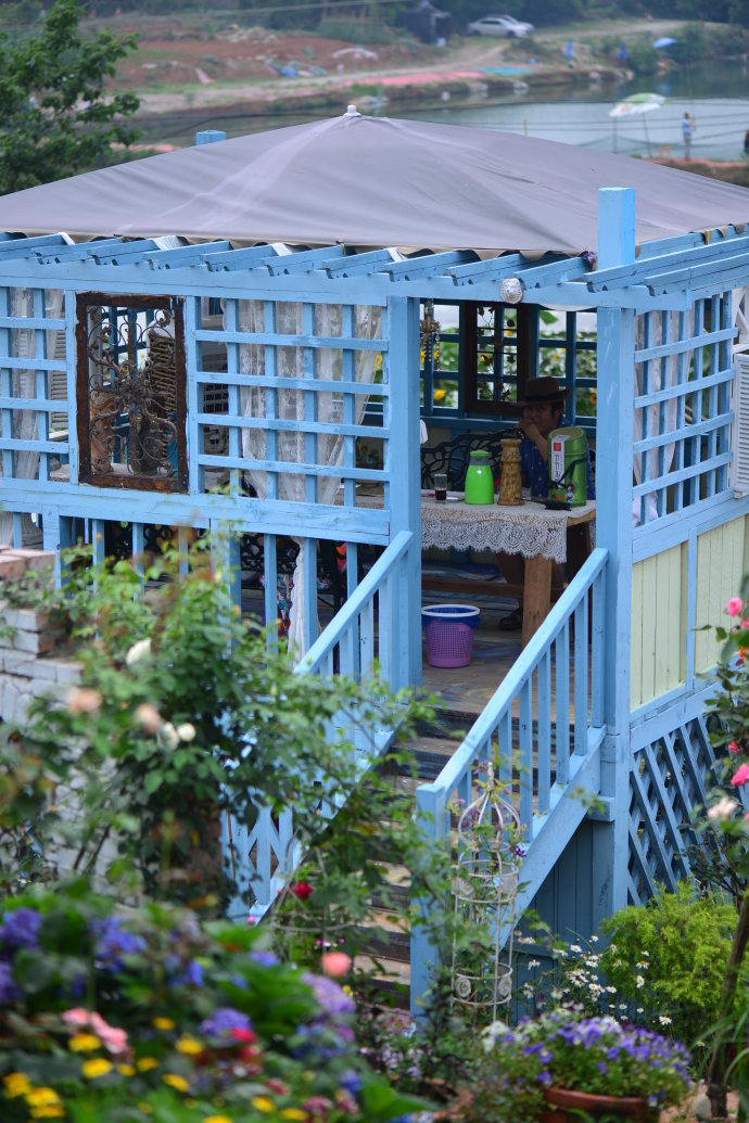 花园拜访,成都玛莉亚色彩花园电话