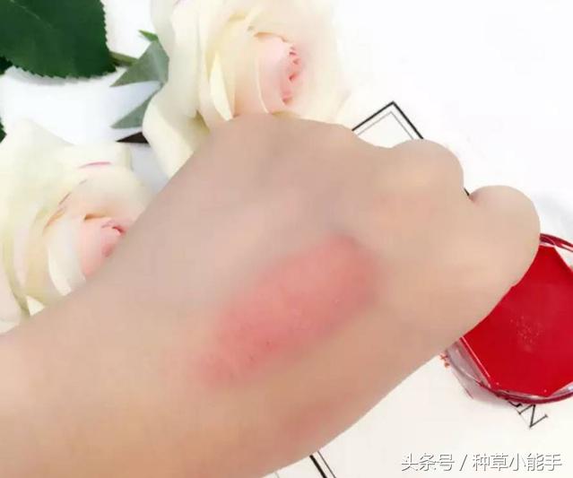 草单:翻包!我的日常包包里究竟装着什么?