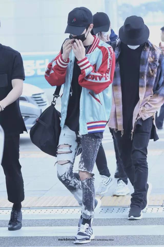 一周爱豆穿衣榜｜款爷DIY服装SWAG满分卡皇时髦翻天允儿小公主