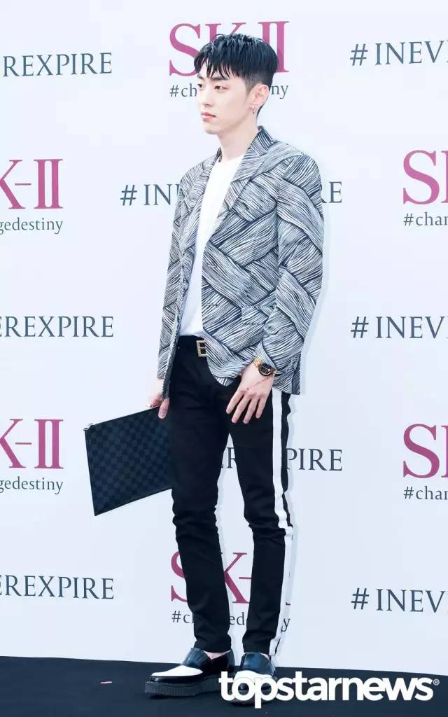 一周爱豆穿衣榜｜款爷DIY服装SWAG满分卡皇时髦翻天允儿小公主