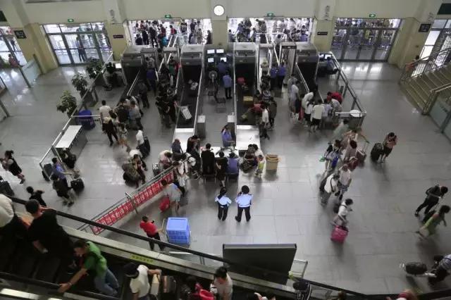 每天4万人乘车,哈尔滨东站你到底想要多火?