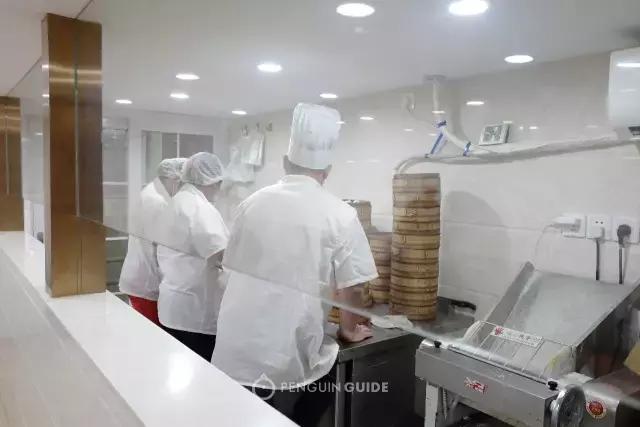 走街串巷的小笼包 (走街串巷杭州小笼包)