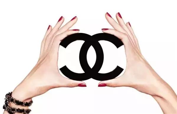 Prada卖185美刀的回形针被群嘲,那你让LV、爱马仕、superme怎么办?