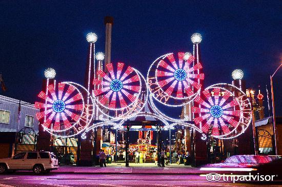 吃热狗挑战赛,吃热狗大赛热狗多重