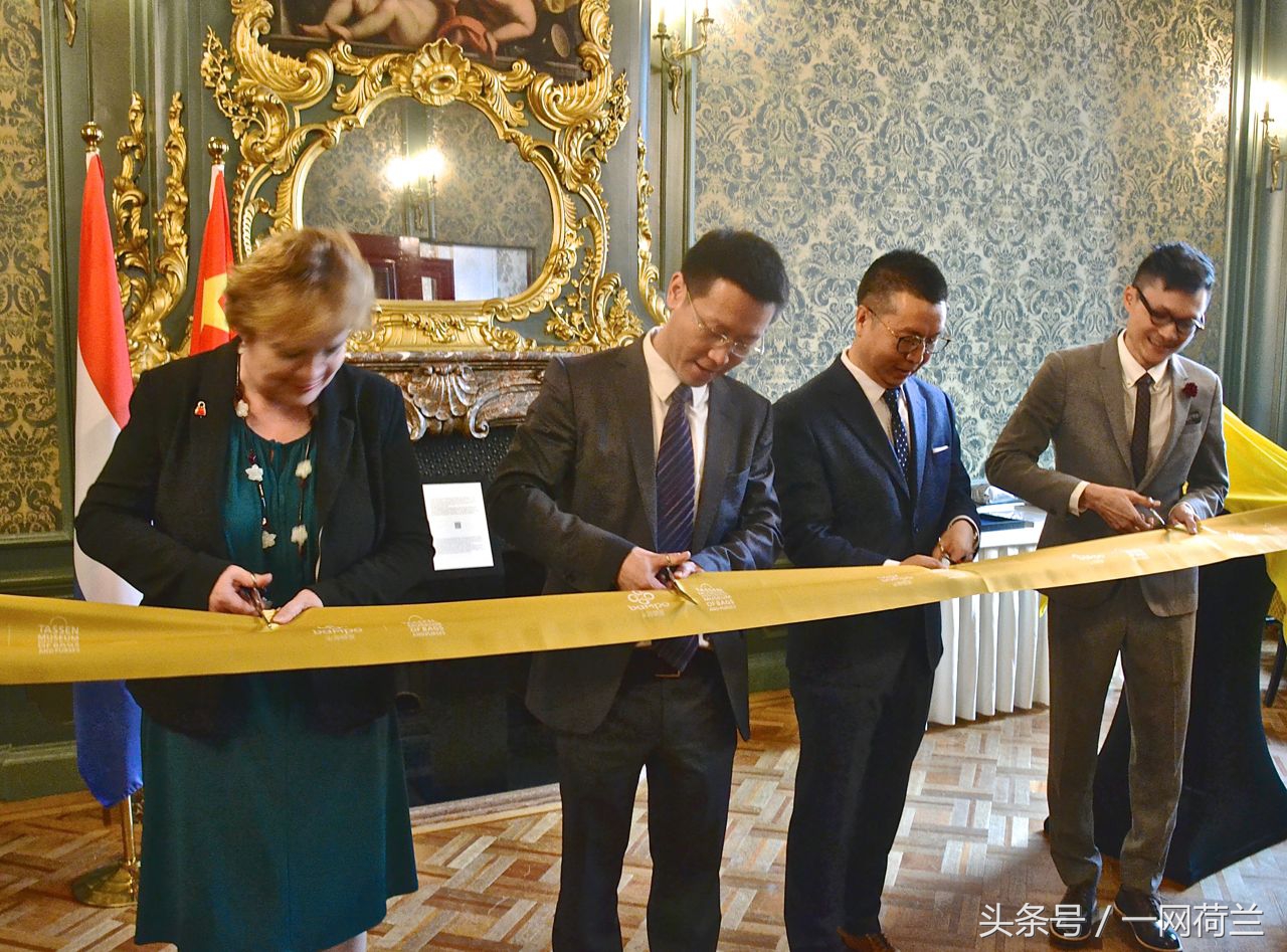 让世界发现中国的美卢浮宫,让世界看到中国的美中国服饰