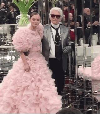 李嫣Style!王菲李亚鹏女儿变身超模05后都出来闯天涯了