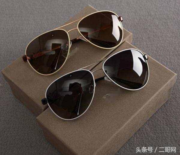 挑选太阳镜的基本标准有哪些,挑选太阳镜的基本标准是什么呢