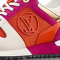 杨幂的最近穿的运动鞋,杨幂穿的薄荷绿运动鞋