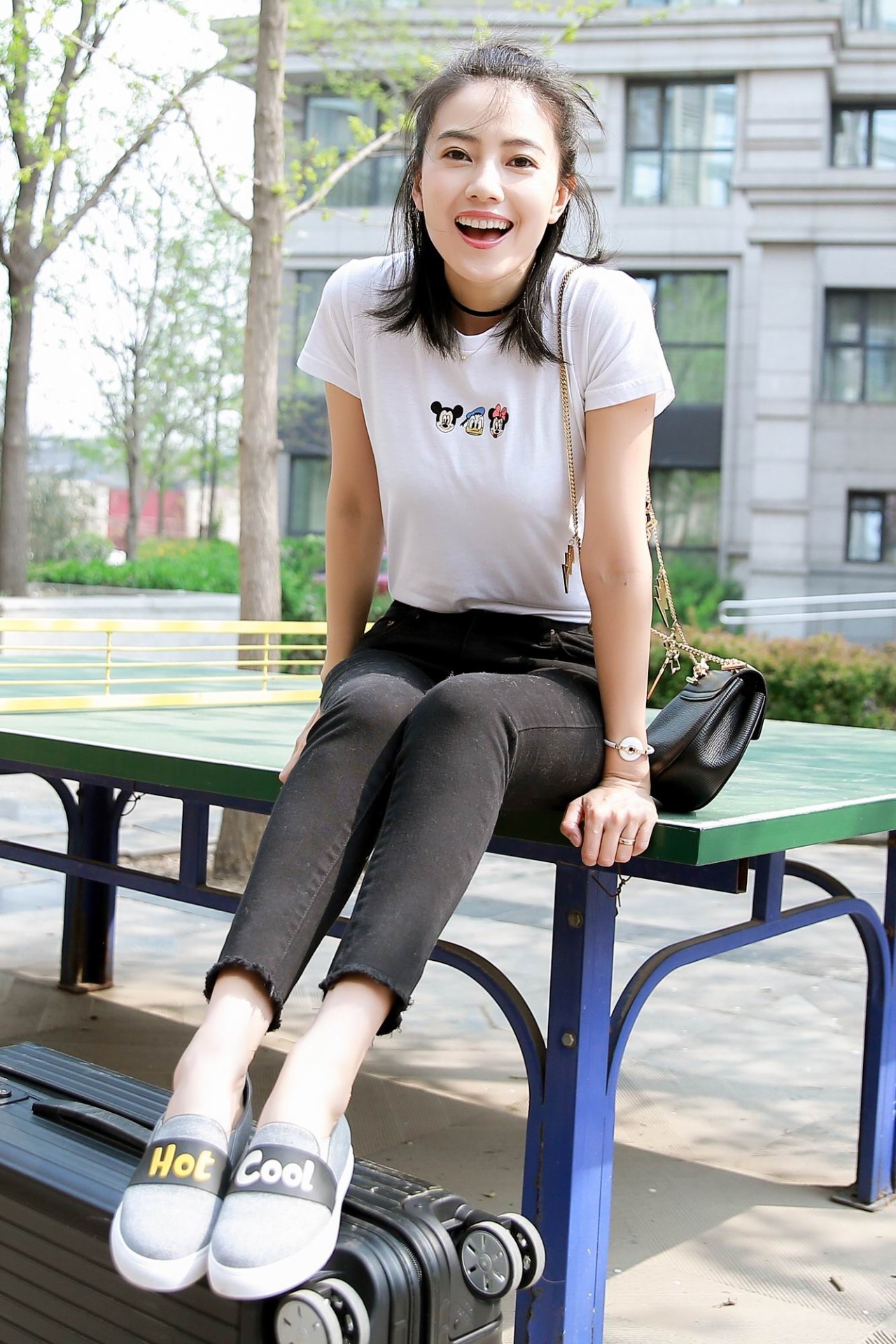 推荐几件夏天的t恤,今年夏天最流行的几件t恤