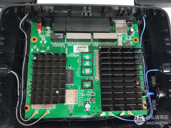 领势linksys路由器wrt32xac3200m,领势linksysmr9000x-ac3000m评测