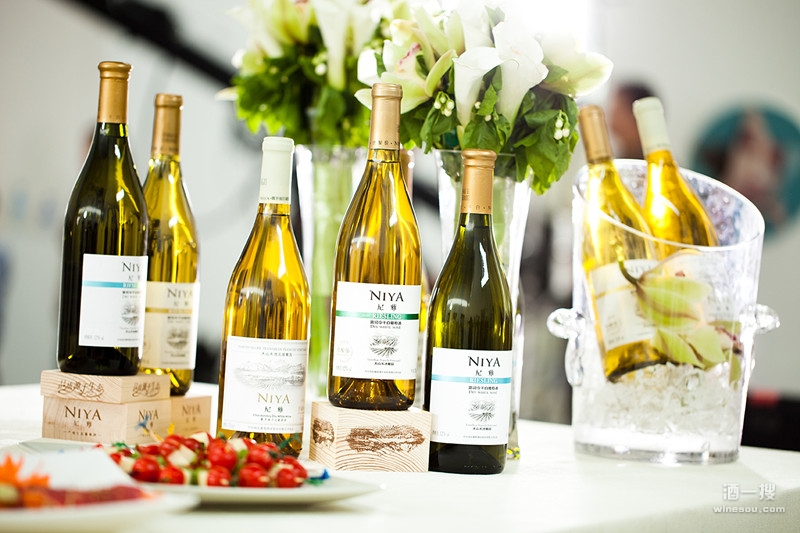 红酒鹅肝是西餐吗,法式鹅肝葡萄酒