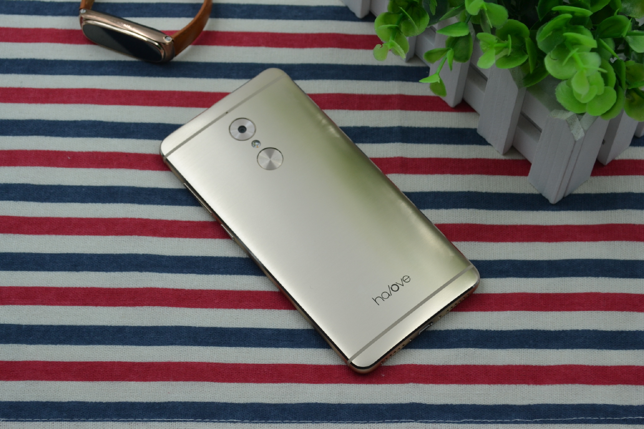 对家人的爱更多一点,九爱亲情手机HaloveH1上手测评