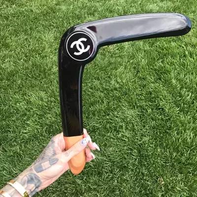 Prada卖185美刀的回形针被群嘲,那你让LV、爱马仕、superme怎么办?