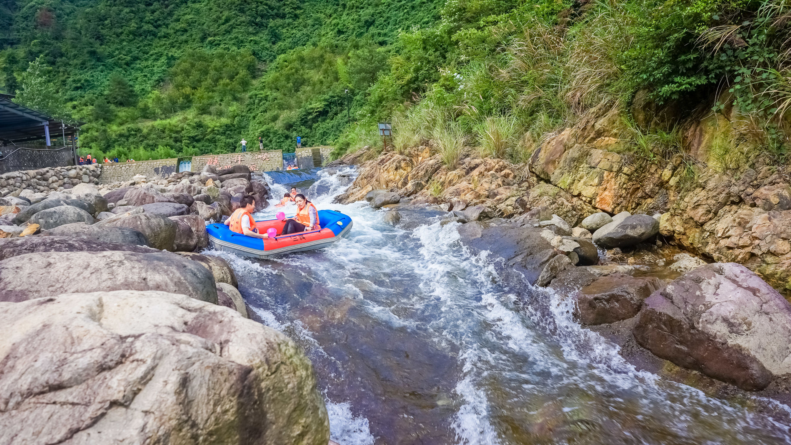 杭州龙井峡漂流,杭州龙井峡漂流多少钱一次