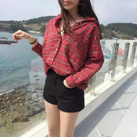 女星都在穿这件桌布单品，看完1秒就爱上！