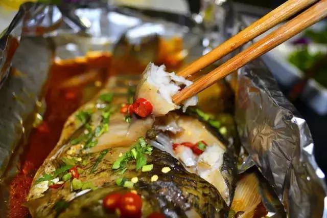 大连黑帮大哥招小弟，烤串江湖够狠你就来