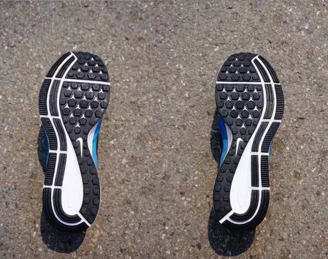 跑鞋测评nikezoompegasus37,耐克飞马34跑鞋讲解