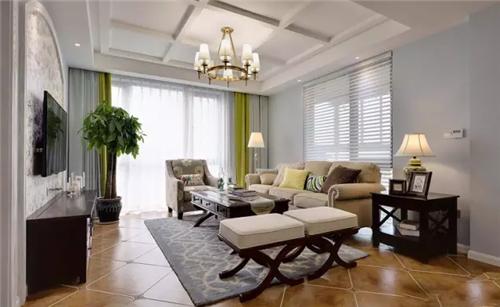 客厅实木沙发和布艺沙发哪个好,客厅放大沙发好还是小沙发好