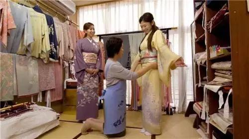 日本旅游在哪个景点穿和服,去日本旅游需要多长时间学日语