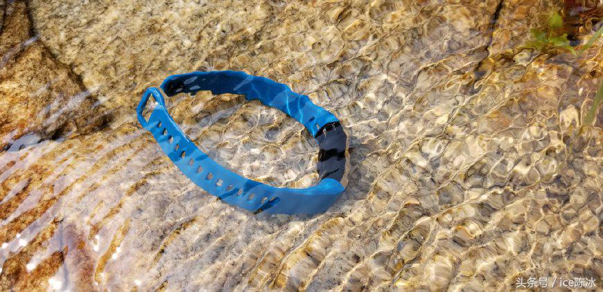 华为手环6pro防水测评,华为手环6pro防水性能怎么样