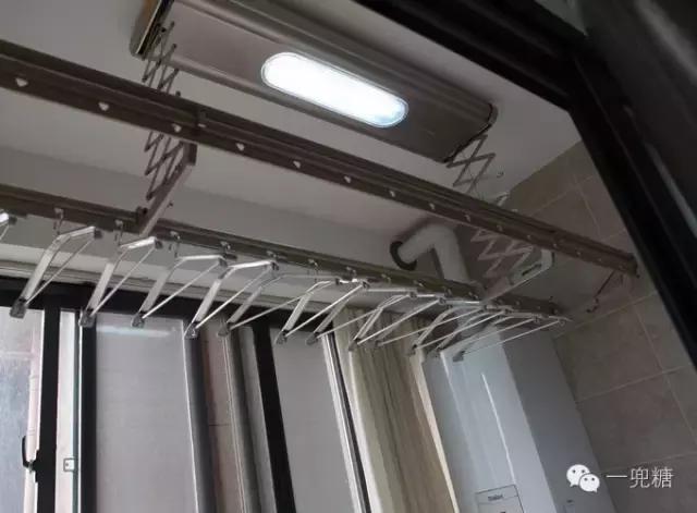 只有飘窗没有阳台晾衣服怎么办,高层没有阳台如何晾衣服