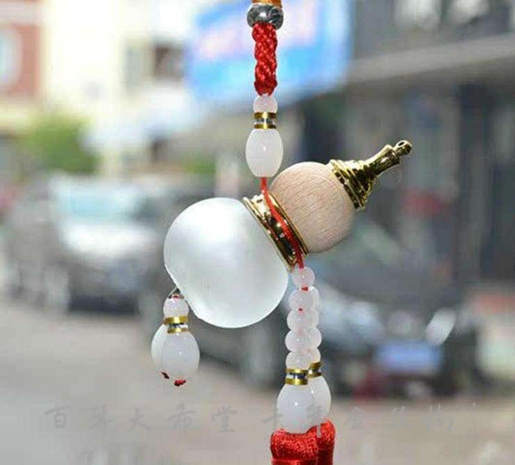 寓意好的车上挂件,汽车挂什么挂件寓意好