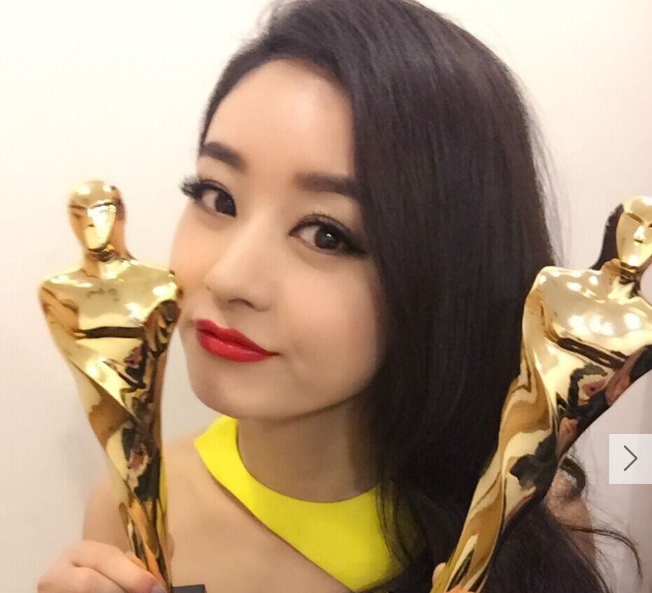 赵丽颖有种岁月沉淀之后的优雅,赵丽颖默默努力惊艳所有人