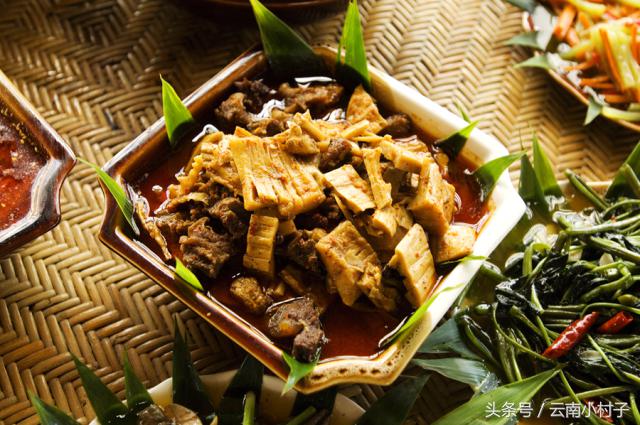 云南玉溪峨山彝人谷万亩竹海竹炭,彝人谷竹海攻略