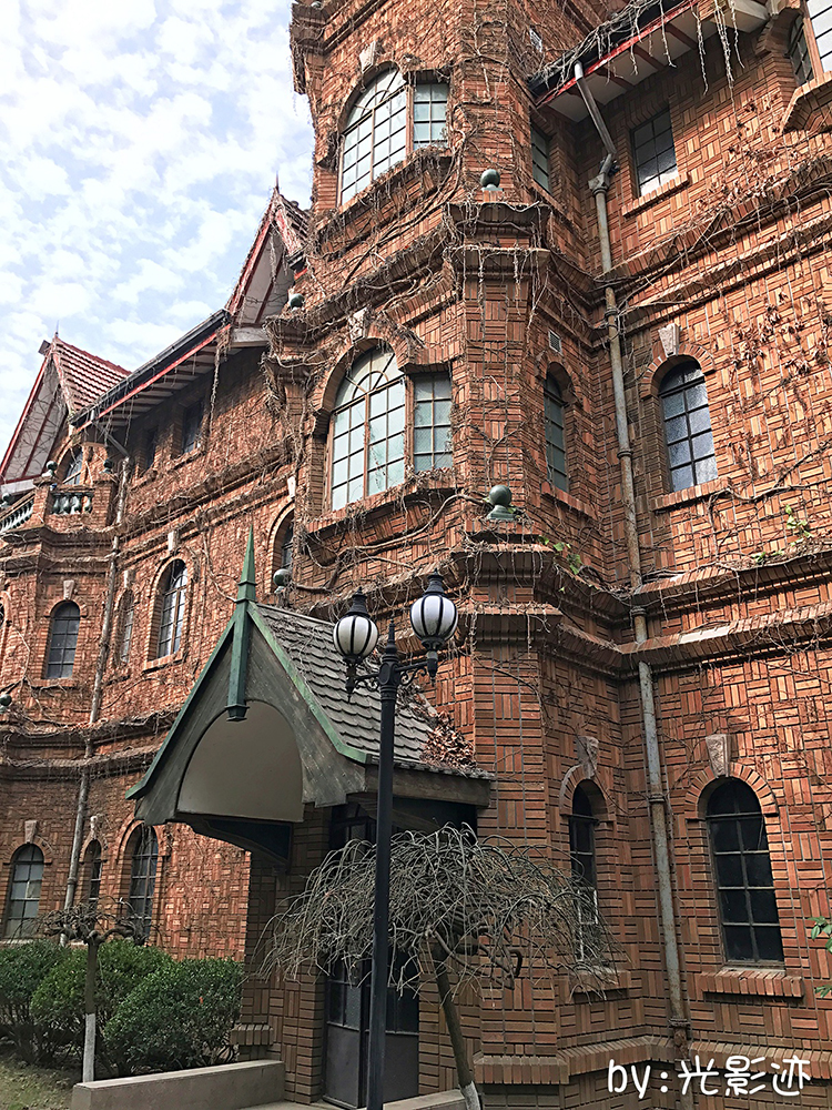 魔都车墩影视基地,车墩影视基地魔都三兄弟