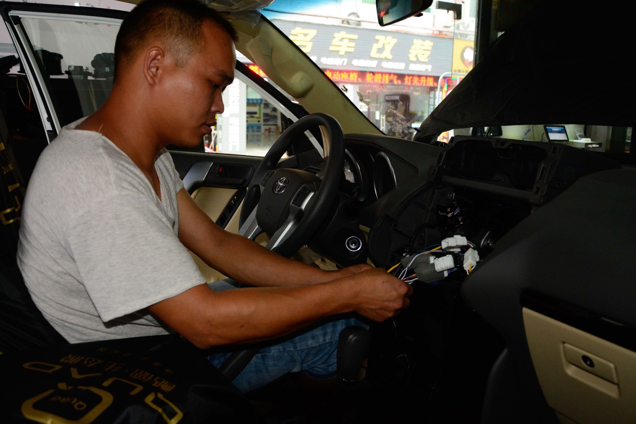 阿尔派360全景一体机普拉多,阿尔派普拉多专用音响