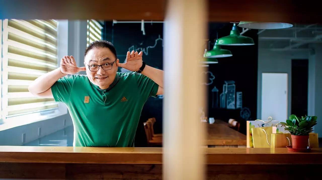 罗振宇谈互联网营销,罗振宇聊互联网创业