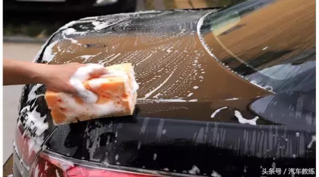 自己贴车的正确方法,自己贴车玻璃膜的技巧