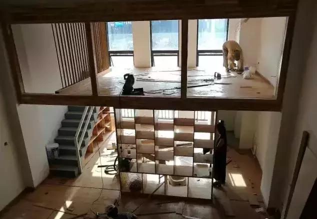 生活就应该有一点儿疯狂,没有一点疯狂生活就不值得过吗