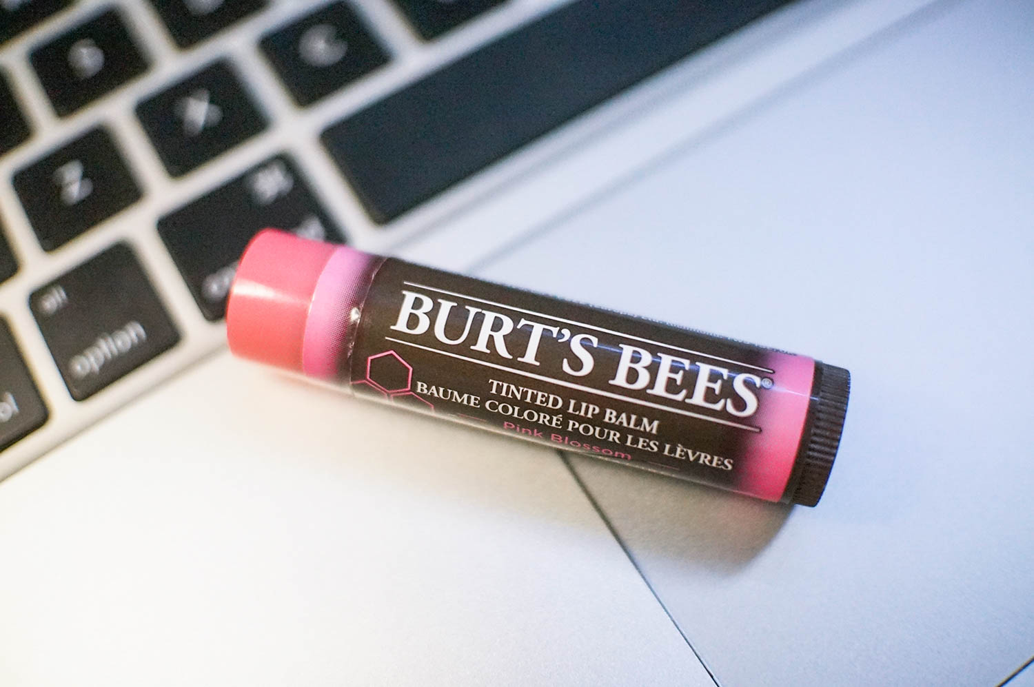 小蜜蜂润唇膏变色系列,小蜜蜂润唇膏葡萄柚