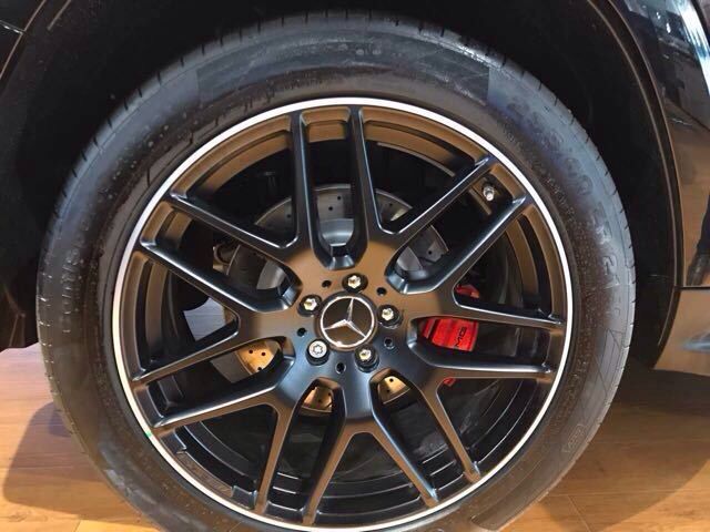 穿着西服的猛兽，详解你想象不到的奔驰GLS63AMG