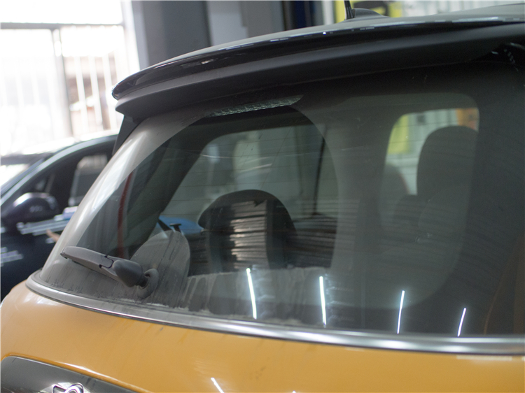 一辆小MINI的“逆改装”过程，和两年拍不到沪牌引发的伤不起事件