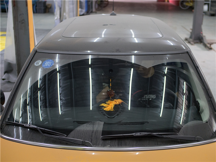 一辆小MINI的“逆改装”过程，和两年拍不到沪牌引发的伤不起事件