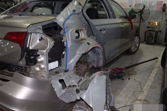 车子撞坏了4s店怎么处理,揭秘事故车在4s店维修