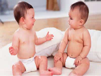 婴儿发育标准超前是什么意思,婴儿发育标准对照表头围