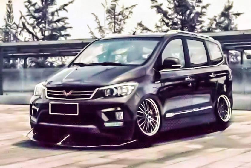 现在的五菱宏光s还值得买吗,神车五菱宏光秋名山搞笑视频