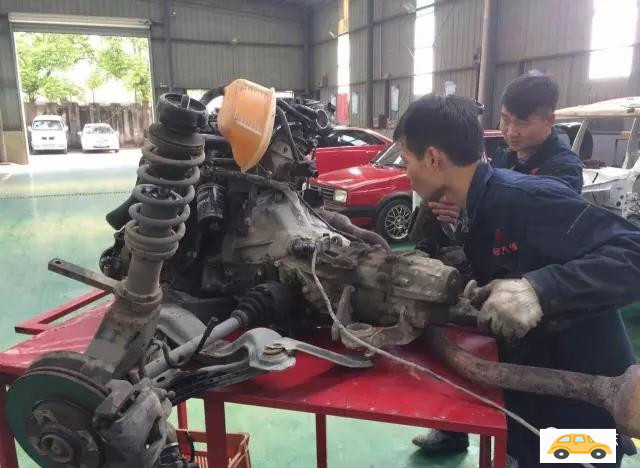 大众桑塔纳汽车修复翻新,大众新桑塔纳修复漆