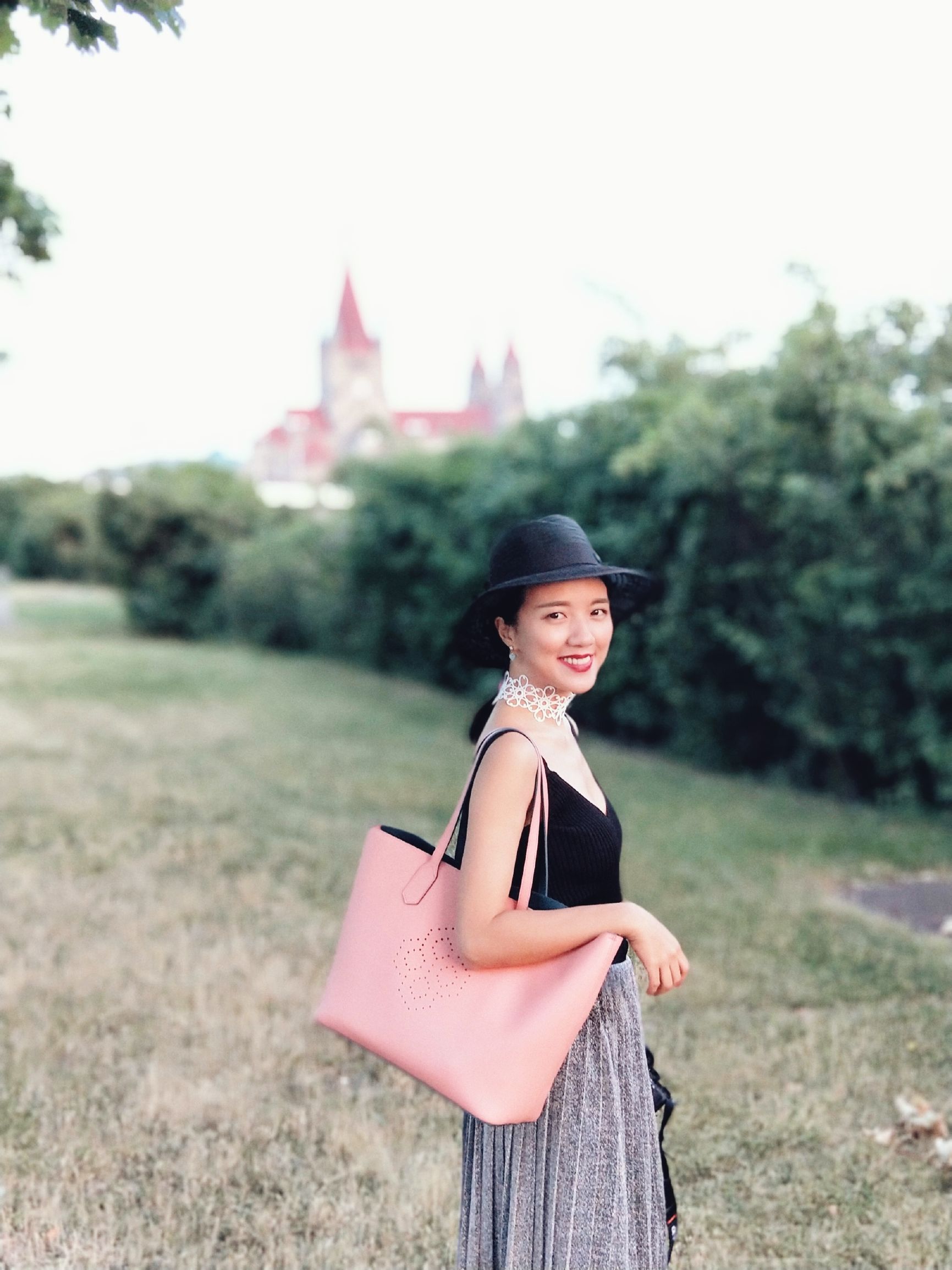 旅游风景手机怎么拍出高级感,旅游产品如何打造爆品