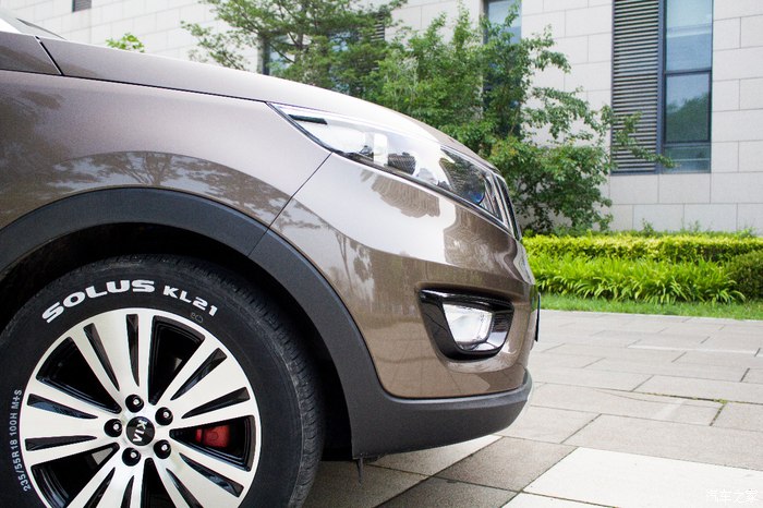 对标本田CR-V颜控选择更实惠的起亚智跑