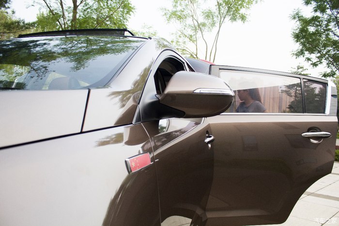 对标本田CR-V颜控选择更实惠的起亚智跑